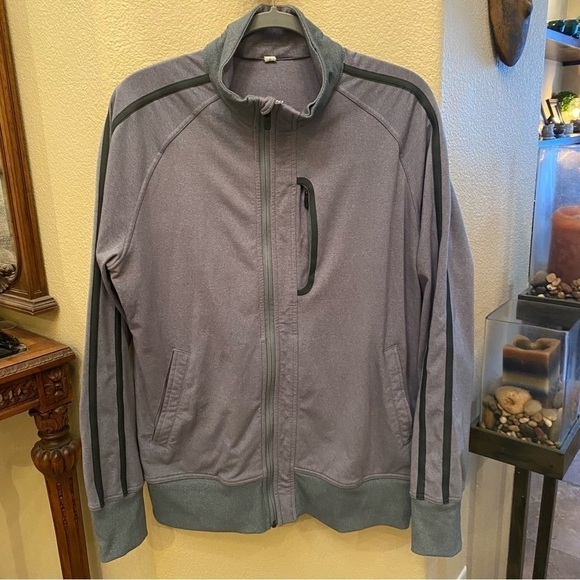 LULULEMON Men Light Blue Green Zipped Jacket Size Large - Picture 1 of 9